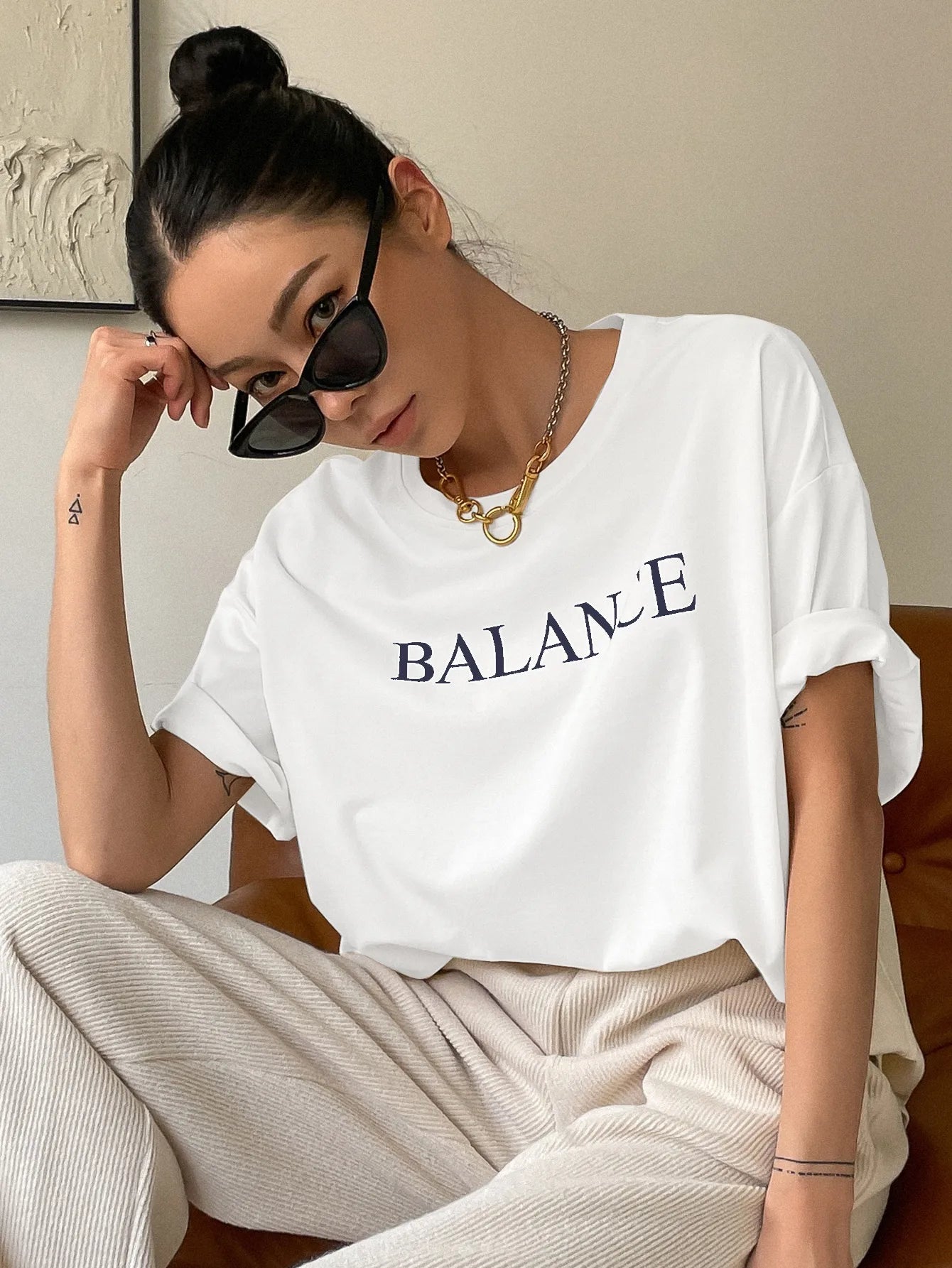 Camiseta Gráfica Balance - Moda Casual y con Estilo para Mujer