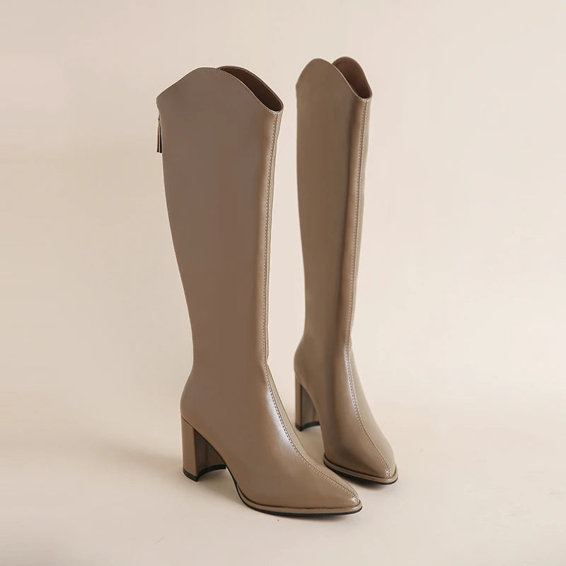 Botas Altas con Tacón - Calzado Elegante y Versátil para Mujer